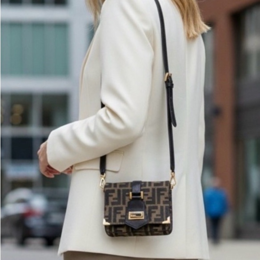 Auth Rare Fendi zucca Double Baguette Crossbody Bag Small adjustable shoulder